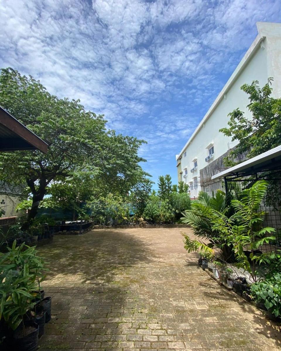 Innbox Hostel Sorong Kültér fotó